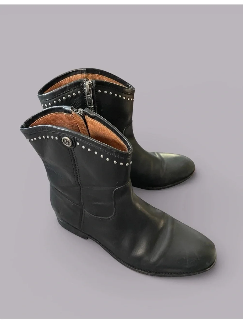 Frye Melissa Black Studded Leather Ankle Booties 7 B